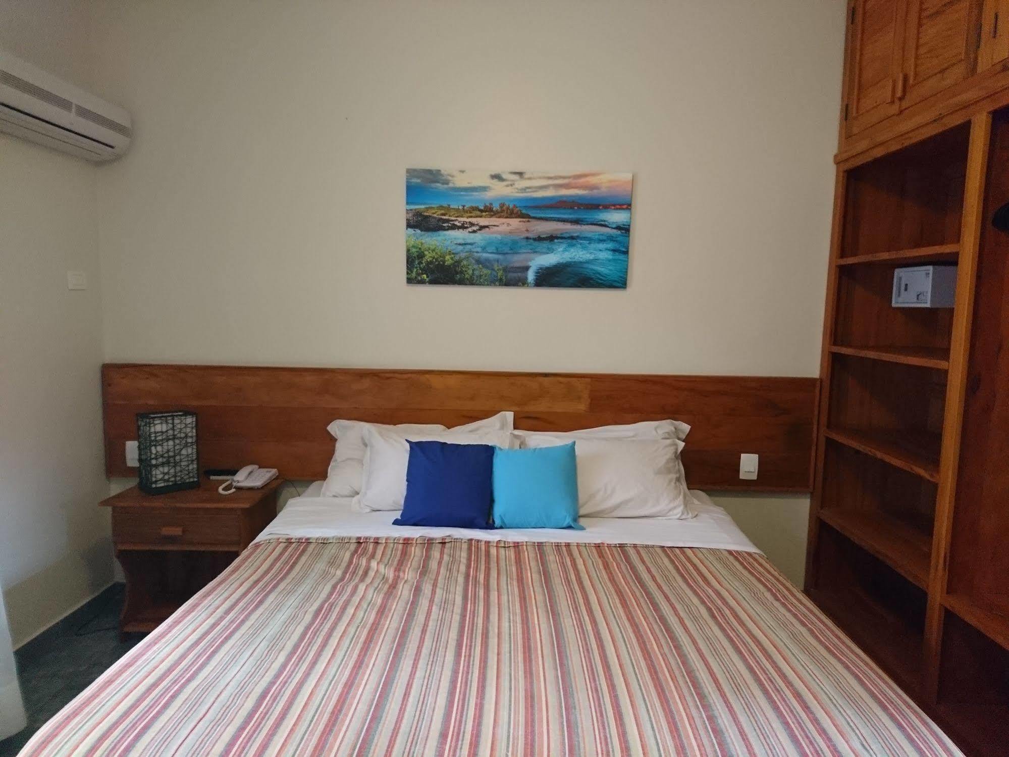 Galapagos Aparthotel Ильябела Экстерьер фото
