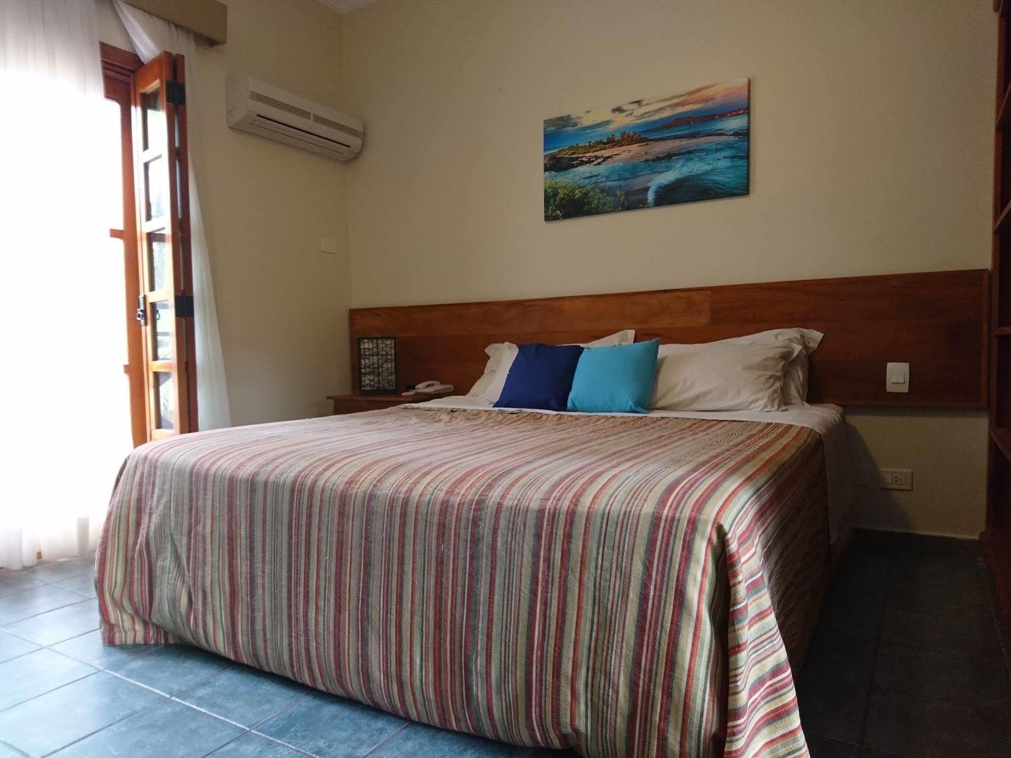 Galapagos Aparthotel Ильябела Экстерьер фото